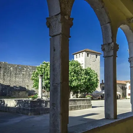 House Mario Peresiji